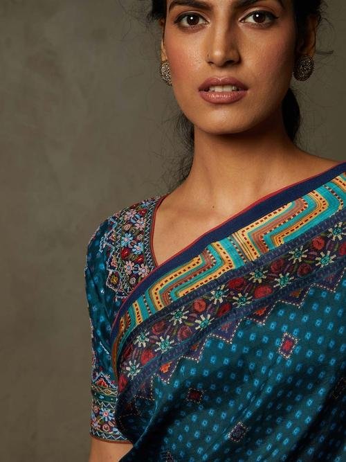 Teal &amp; Navy Chowki Saree With Unstitched Blouse - View 3